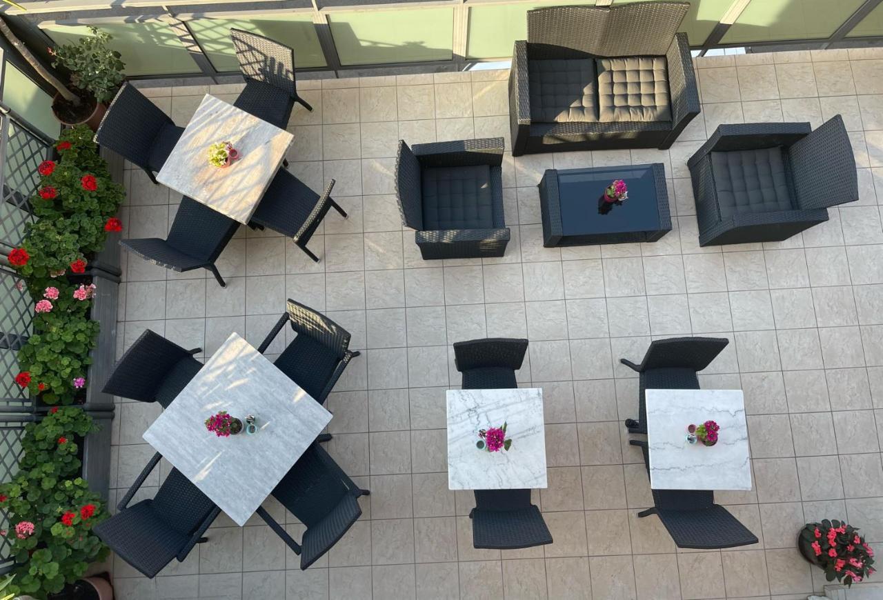Hotel Liana Rimini Eksteriør bilde